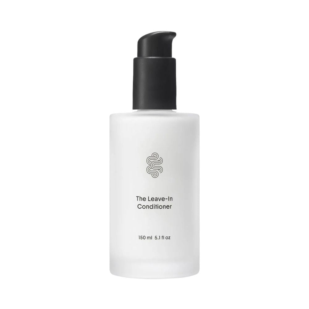 CROWN AFFAIR The Leave-In Conditioner hydrates, detangles, and helps reduce frizz for softer, smoother hair.