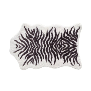 GRACCIOZA Mountain Zebra Bath Rug in White & Black